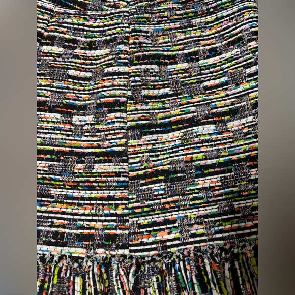 Ann Taylor Multicolor Tweed Fringe Raw Hem Skirt Women’s Size 6 Petite - Picture 2 of 12